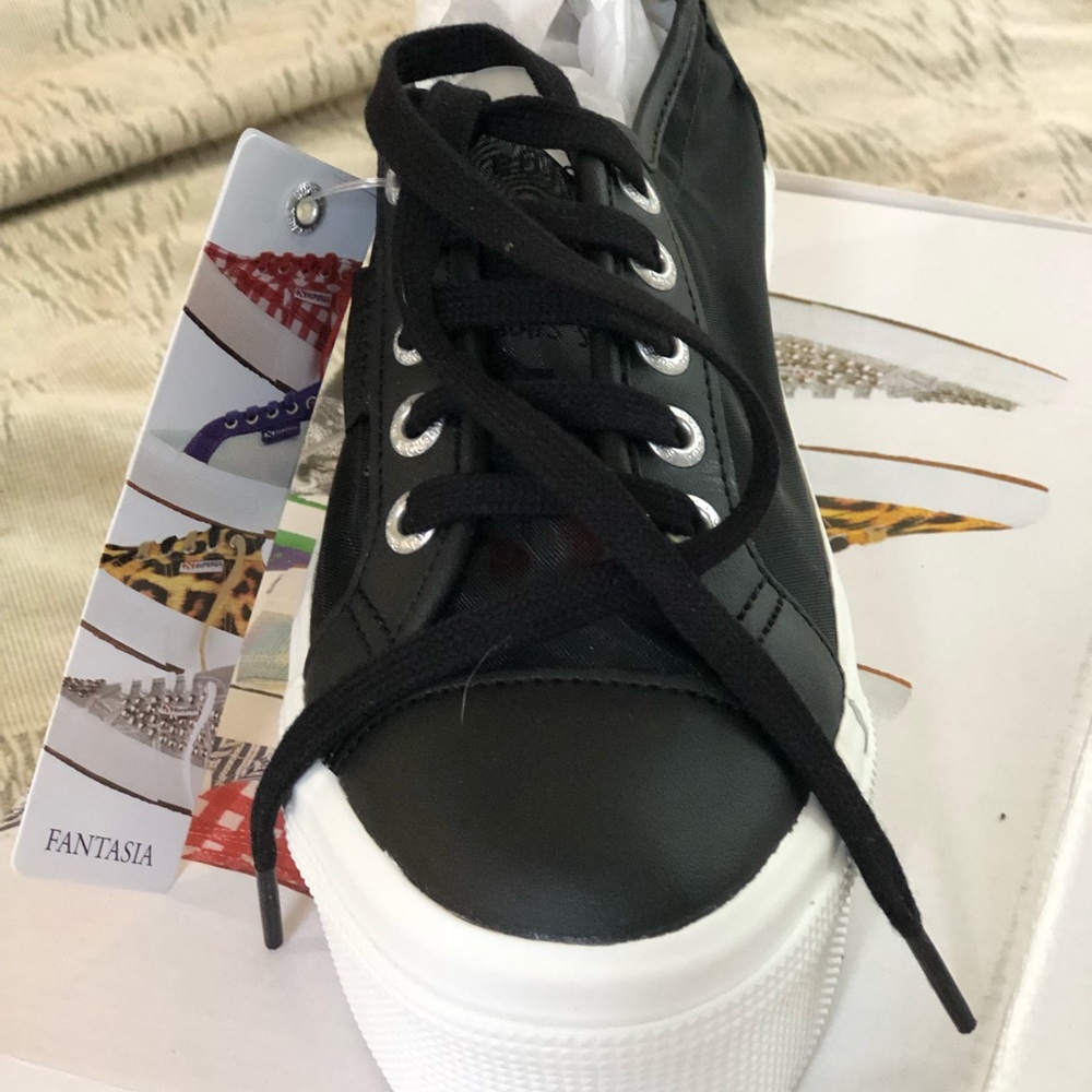 New in box Superga tennis shoes